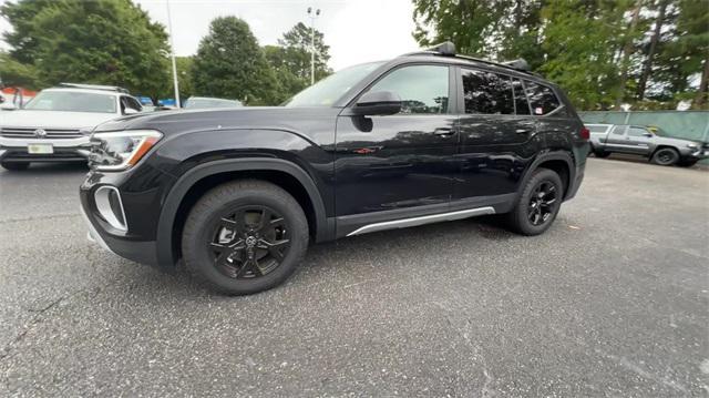 new 2024 Volkswagen Atlas car, priced at $45,323