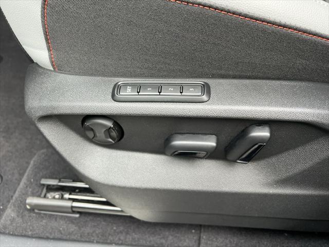 new 2024 Volkswagen Atlas car, priced at $46,876