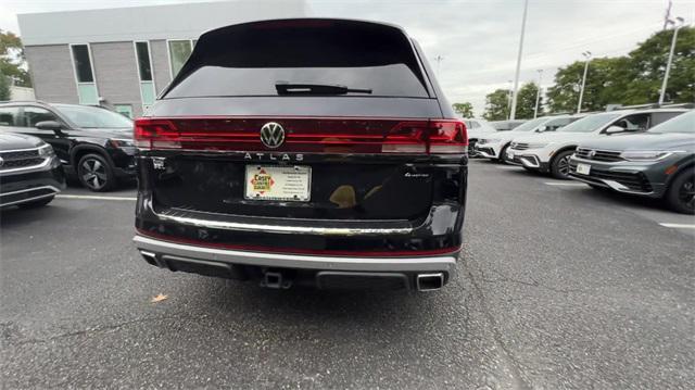 new 2024 Volkswagen Atlas car, priced at $45,323