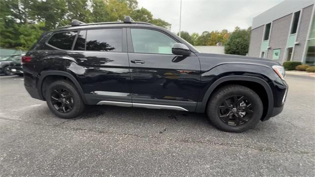 new 2024 Volkswagen Atlas car, priced at $45,323