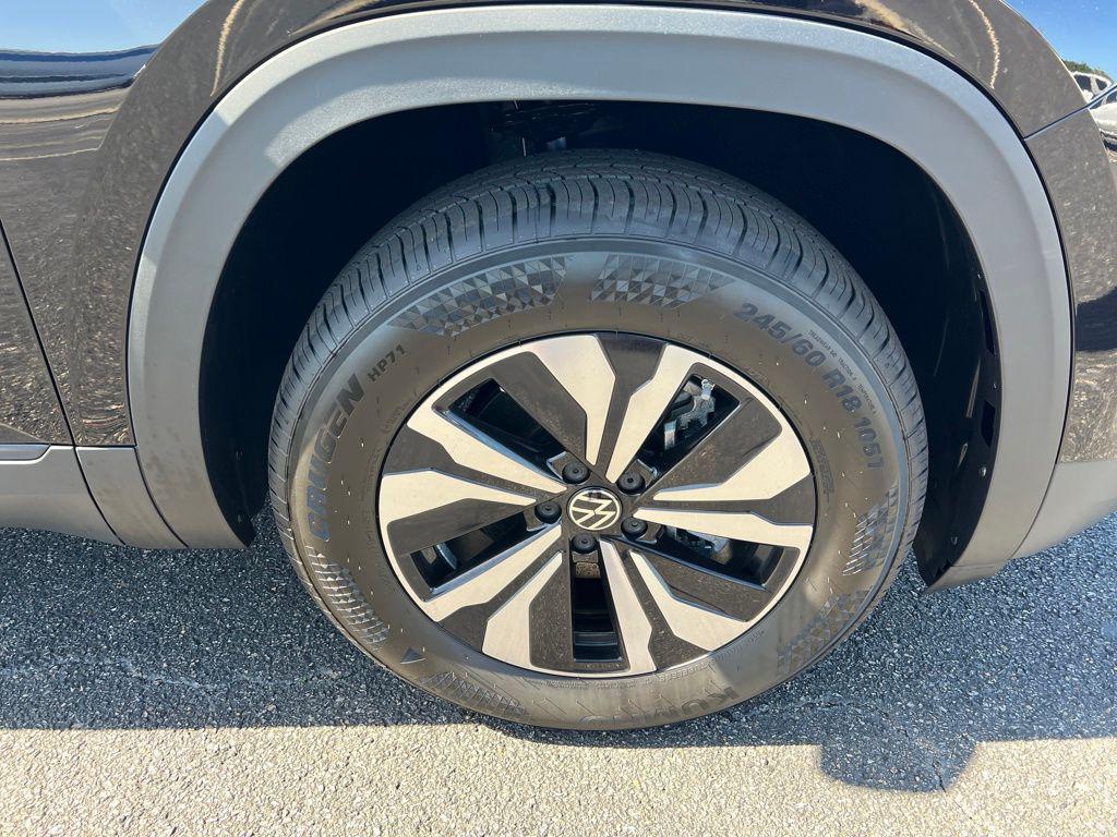new 2026 Volkswagen Atlas car, priced at $42,429