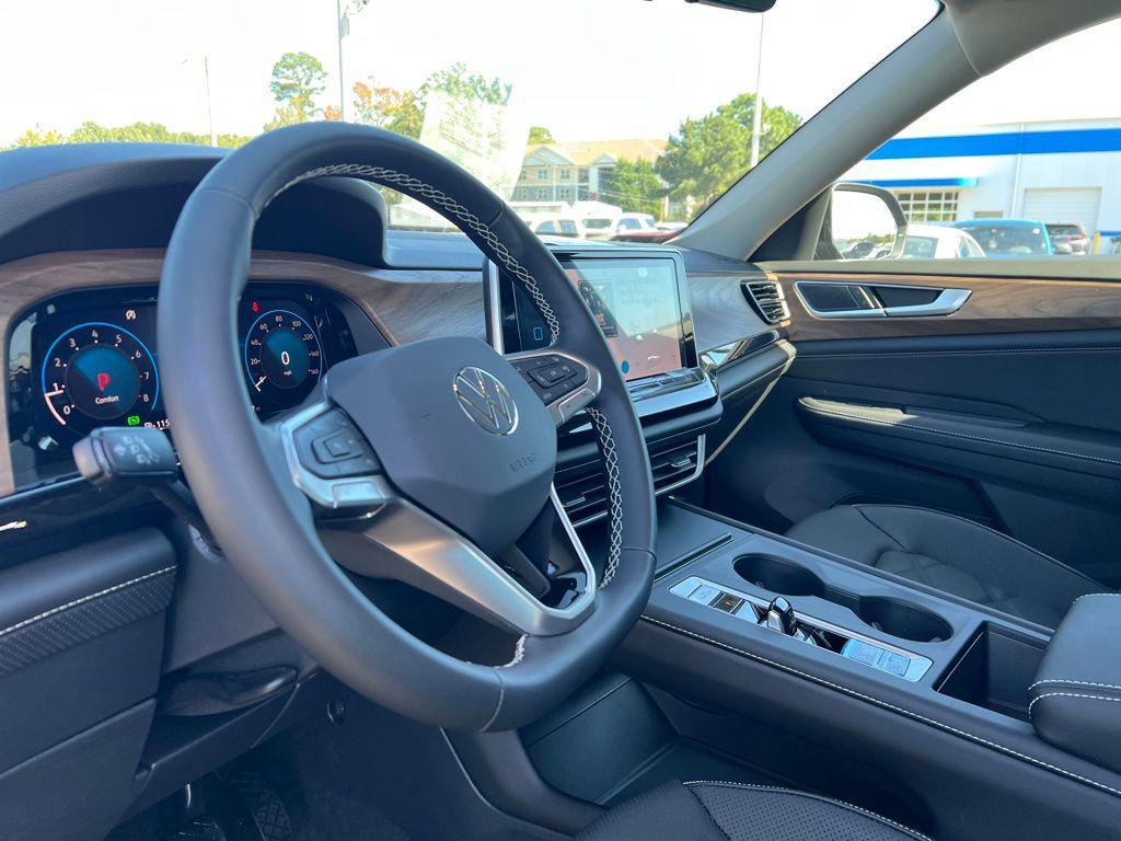 new 2026 Volkswagen Atlas car, priced at $42,429