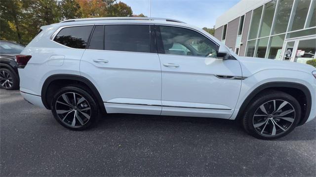 new 2025 Volkswagen Atlas car, priced at $52,735