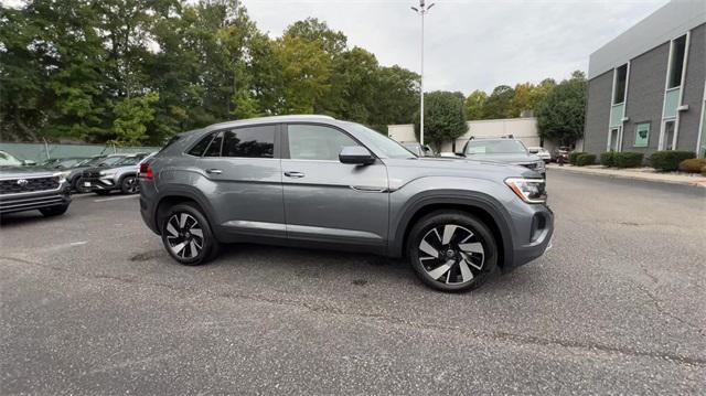 new 2024 Volkswagen Atlas Cross Sport car, priced at $40,021