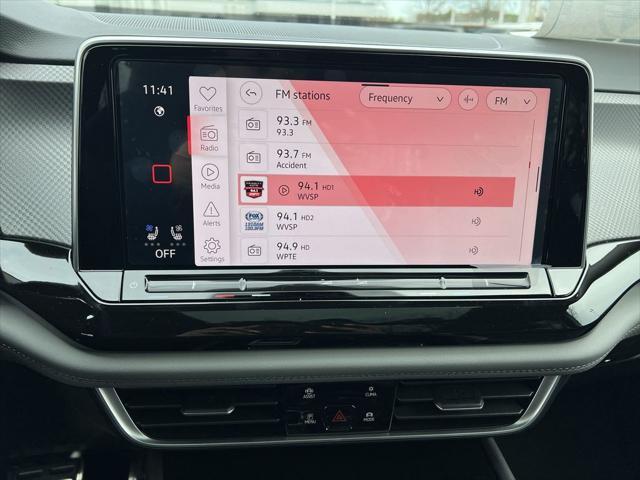 new 2025 Volkswagen Atlas car, priced at $46,539