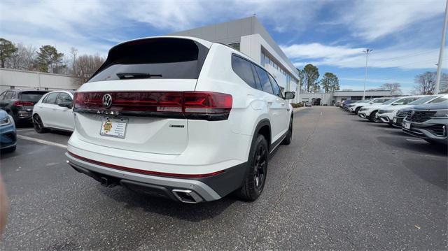 new 2025 Volkswagen Atlas car, priced at $45,039