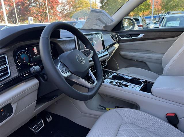 new 2025 Volkswagen Atlas car, priced at $54,126