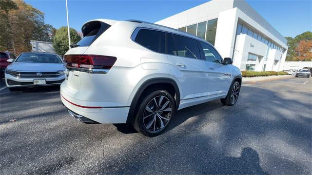 new 2025 Volkswagen Atlas car, priced at $54,126