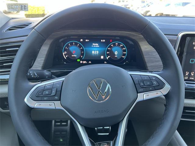 new 2025 Volkswagen Atlas car, priced at $54,126