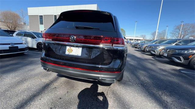 new 2025 Volkswagen Atlas car, priced at $36,518