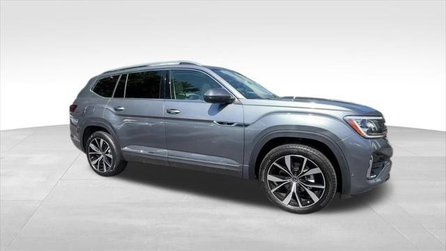 new 2025 Volkswagen Atlas car, priced at $50,373