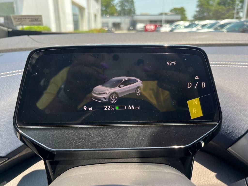new 2025 Volkswagen ID.4 car, priced at $52,879