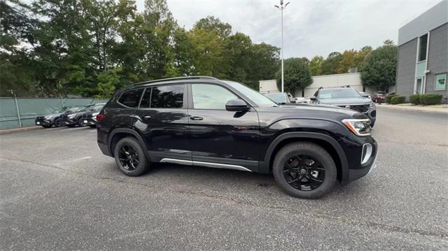 new 2024 Volkswagen Atlas car, priced at $45,323