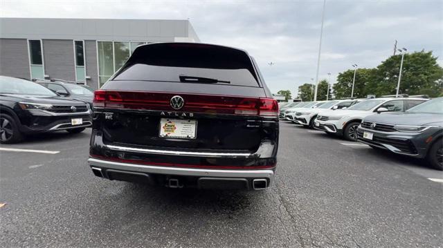 new 2024 Volkswagen Atlas car, priced at $45,323