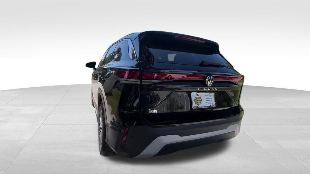 new 2025 Volkswagen Tiguan car, priced at $30,210