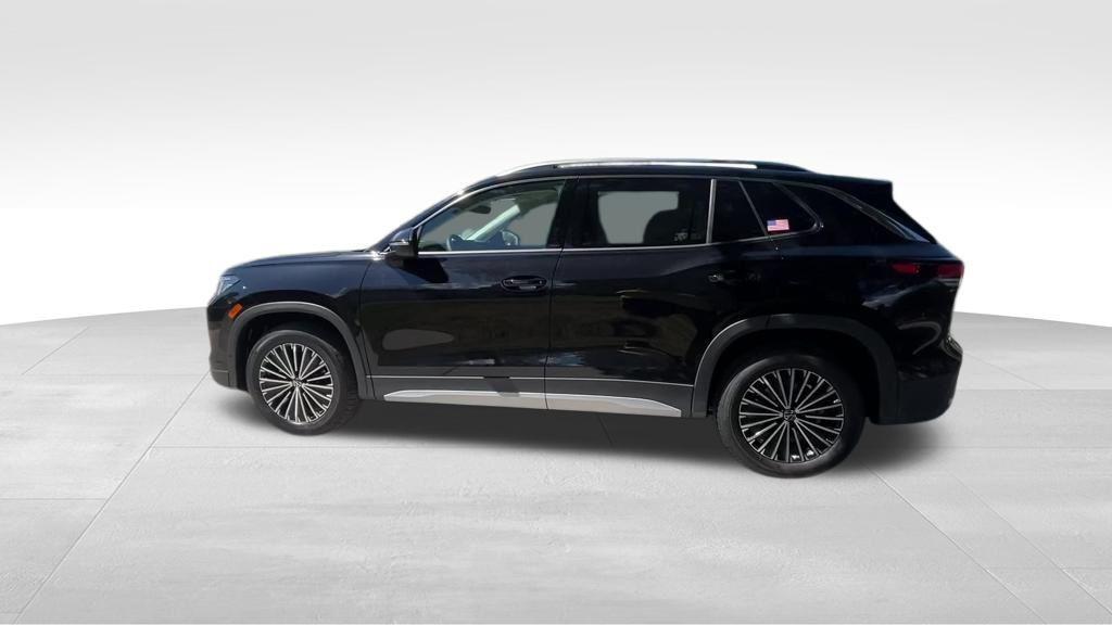 new 2025 Volkswagen Tiguan car, priced at $30,210