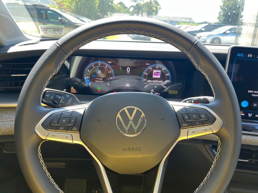 new 2025 Volkswagen Tiguan car, priced at $30,210