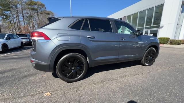 new 2025 Volkswagen Atlas Cross Sport car, priced at $43,981