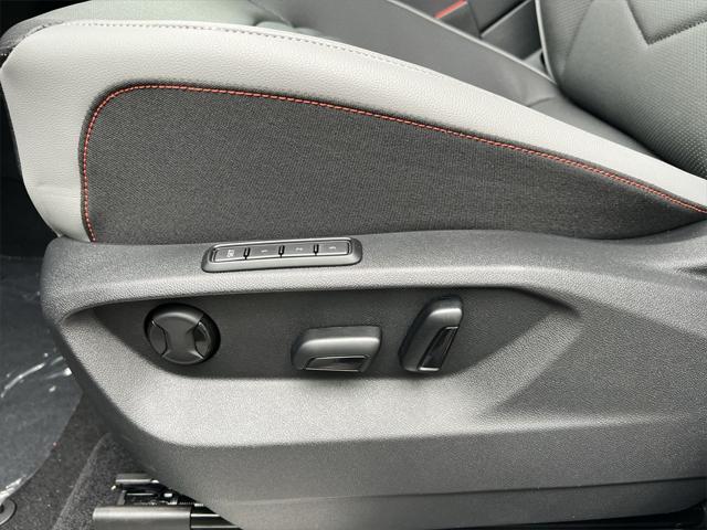 new 2024 Volkswagen Atlas car, priced at $50,353