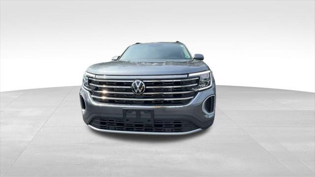 new 2025 Volkswagen Atlas car, priced at $44,353