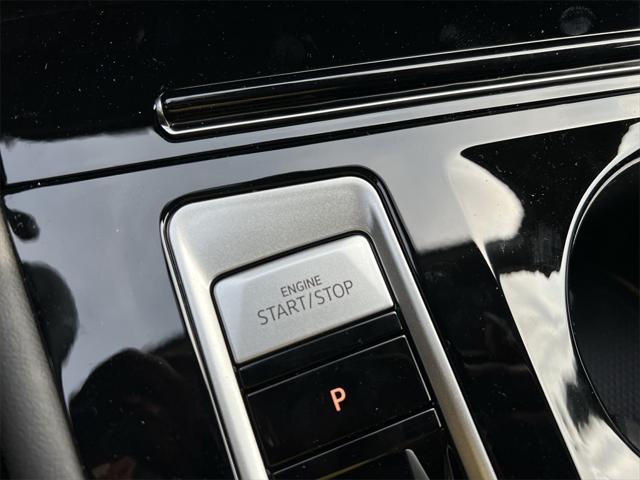 new 2025 Volkswagen Atlas car, priced at $43,353