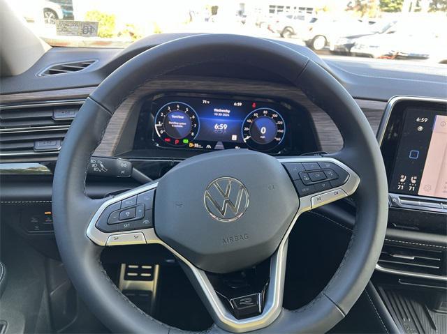 new 2025 Volkswagen Atlas car, priced at $54,366