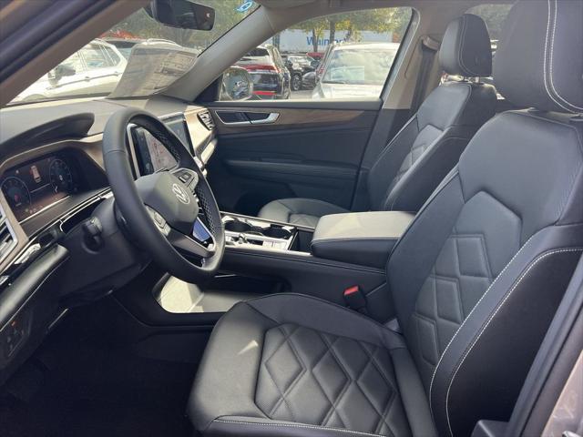 new 2025 Volkswagen Atlas car, priced at $45,810