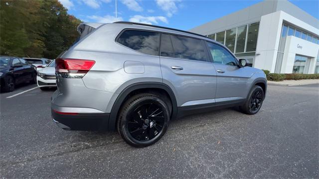 new 2025 Volkswagen Atlas car, priced at $46,757