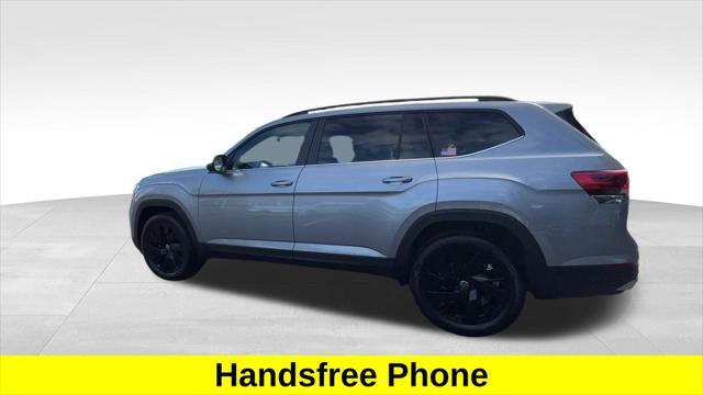 new 2025 Volkswagen Atlas car, priced at $45,810