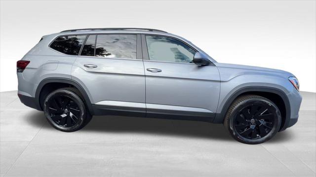 new 2025 Volkswagen Atlas car, priced at $45,810