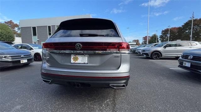 new 2025 Volkswagen Atlas car, priced at $46,757