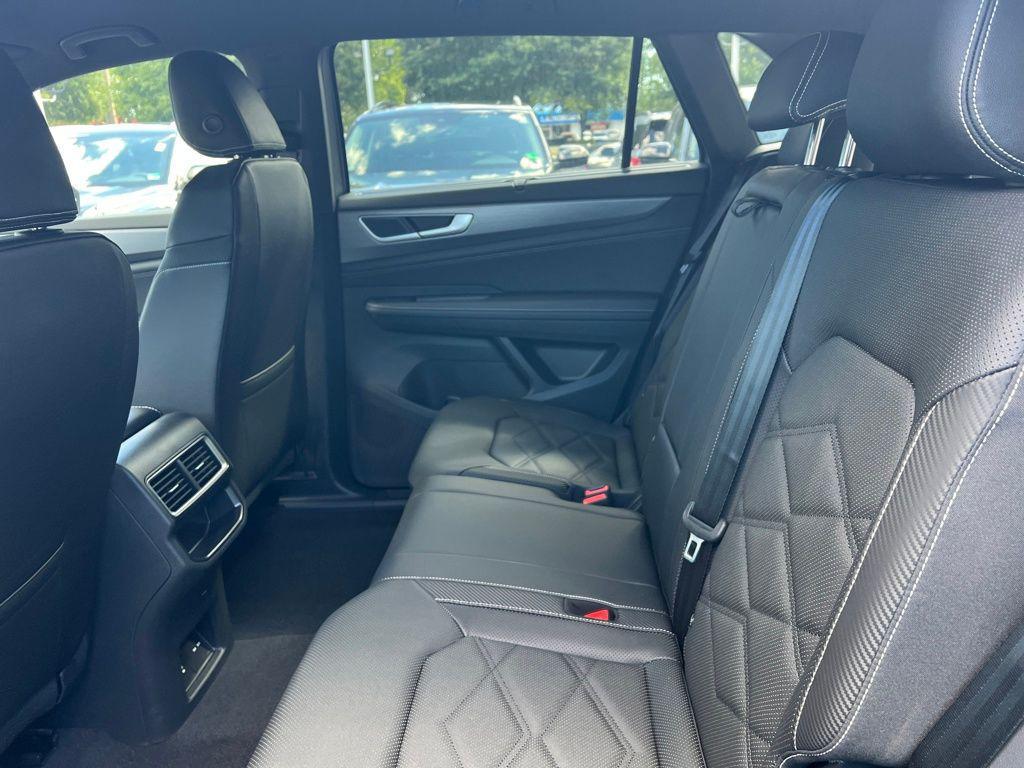 new 2025 Volkswagen Atlas Cross Sport car, priced at $40,449