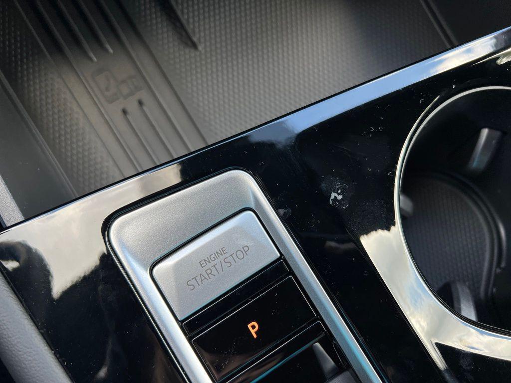 new 2025 Volkswagen Atlas Cross Sport car, priced at $40,449