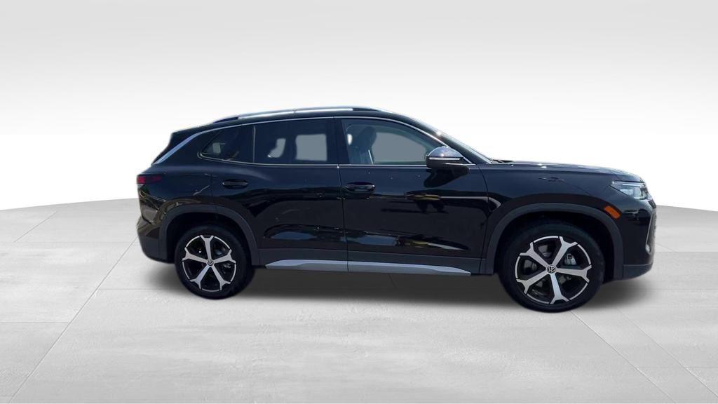new 2025 Volkswagen Tiguan car, priced at $35,073