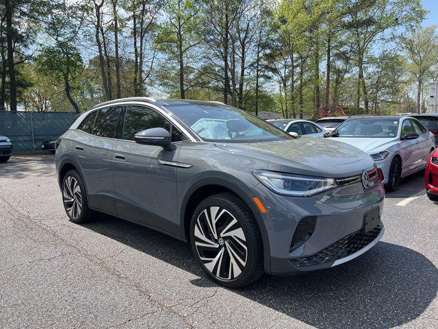 new 2025 Volkswagen ID.4 car, priced at $52,443