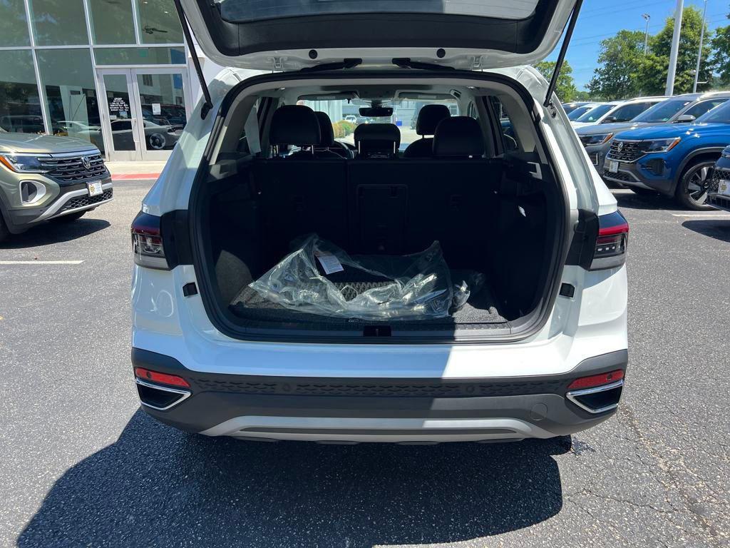 new 2025 Volkswagen Taos car, priced at $35,919
