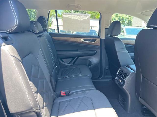 new 2025 Volkswagen Atlas car, priced at $36,518
