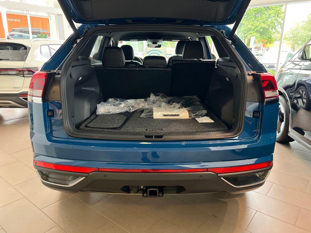 new 2025 Volkswagen Atlas Cross Sport car, priced at $39,937