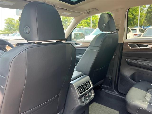 new 2025 Volkswagen Atlas car, priced at $53,908