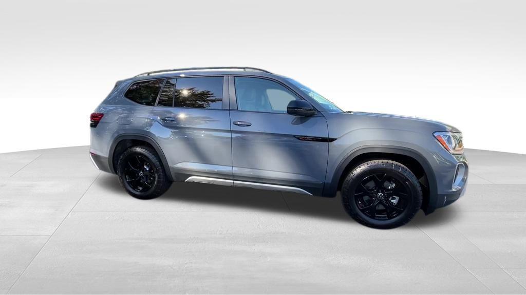 new 2026 Volkswagen Atlas car, priced at $47,579