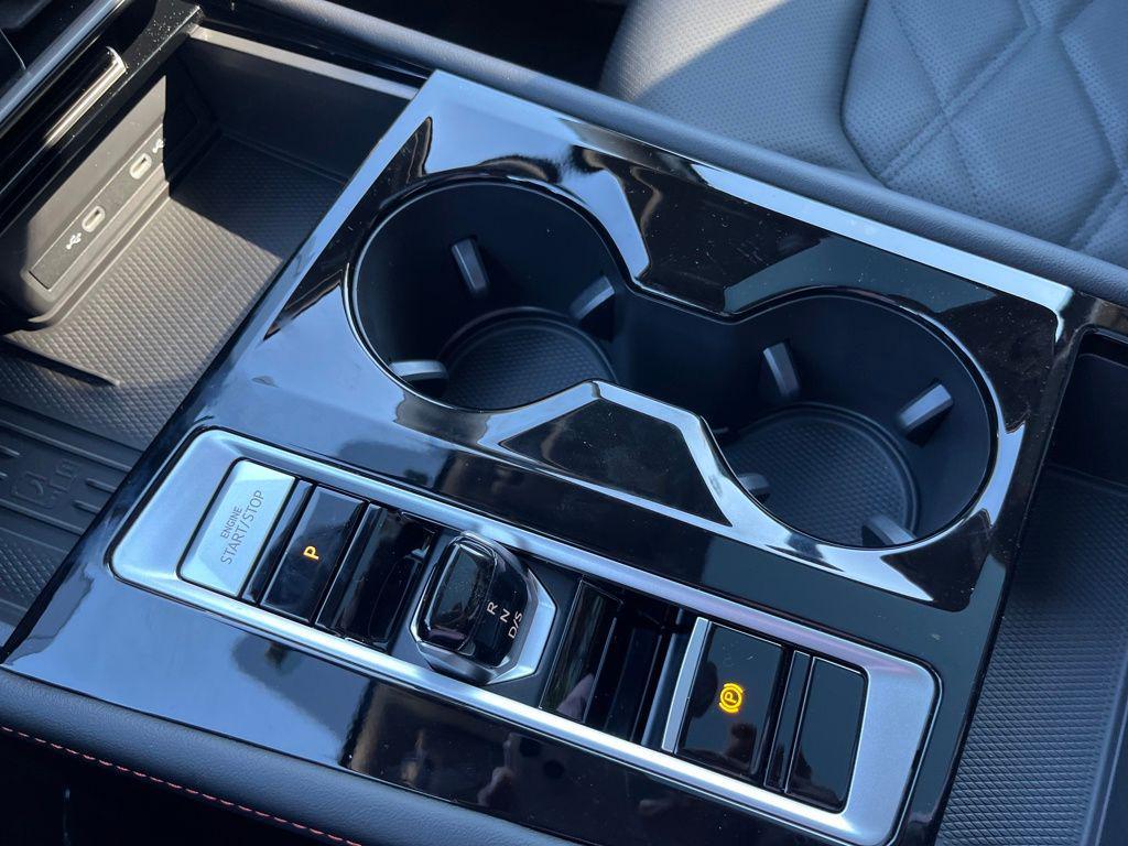 new 2026 Volkswagen Atlas car, priced at $47,579