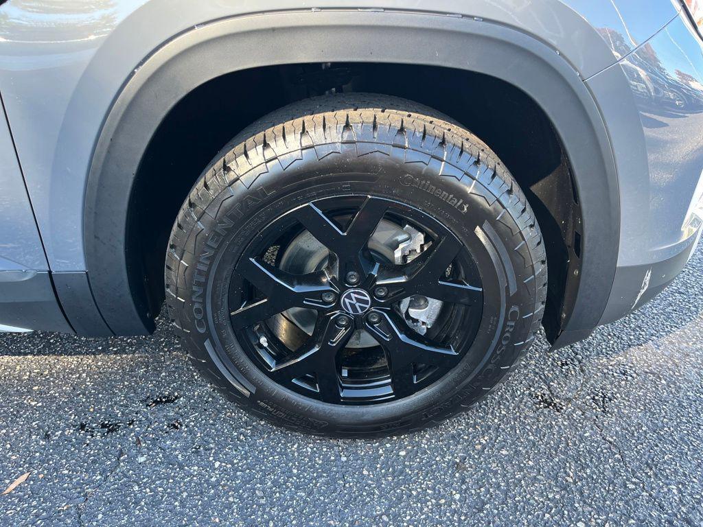 new 2026 Volkswagen Atlas car, priced at $47,579