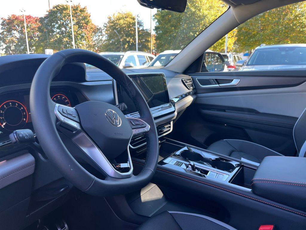 new 2026 Volkswagen Atlas car, priced at $47,579