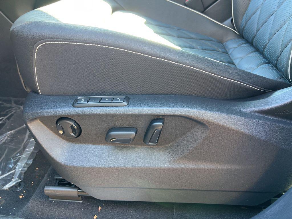 new 2026 Volkswagen Atlas Cross Sport car, priced at $53,456