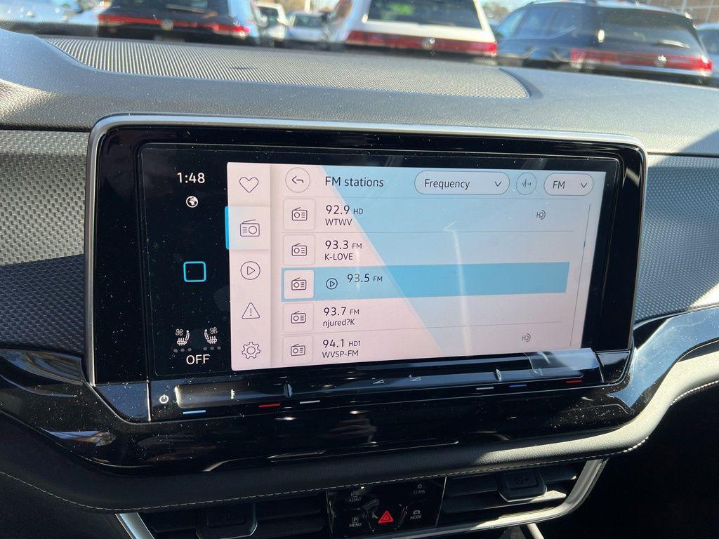 new 2026 Volkswagen Atlas Cross Sport car, priced at $53,456