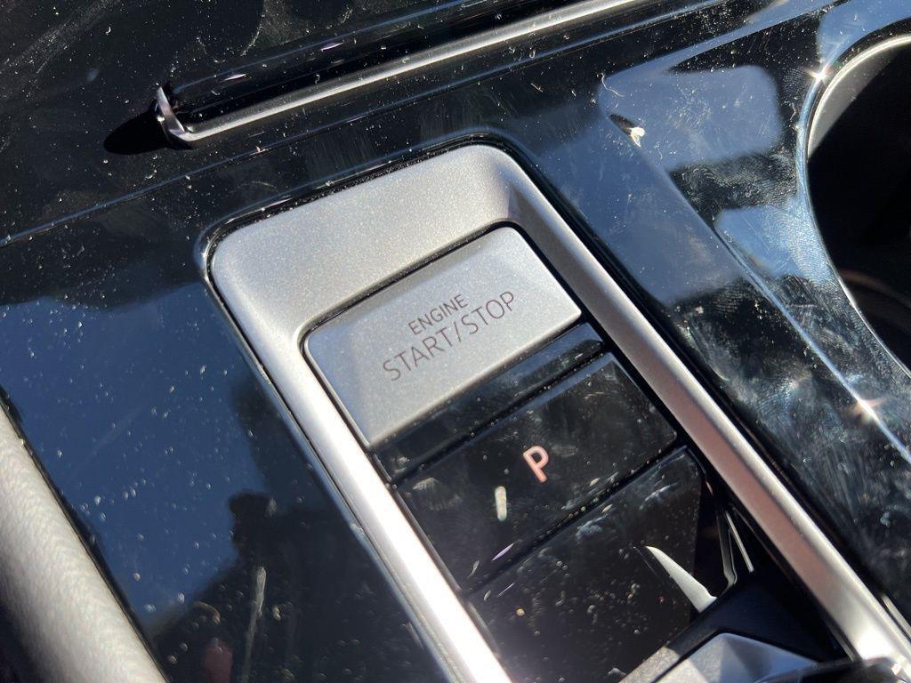 new 2026 Volkswagen Atlas Cross Sport car, priced at $53,456