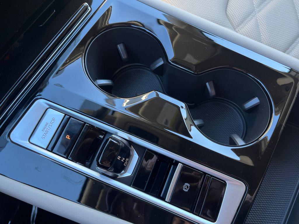 new 2026 Volkswagen Atlas car, priced at $45,411