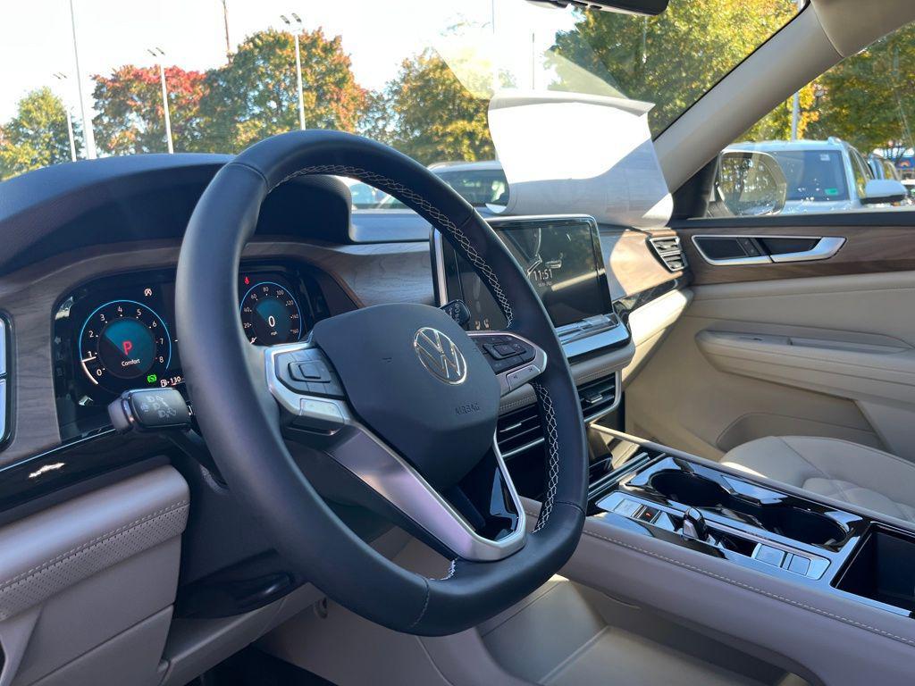 new 2026 Volkswagen Atlas car, priced at $45,411