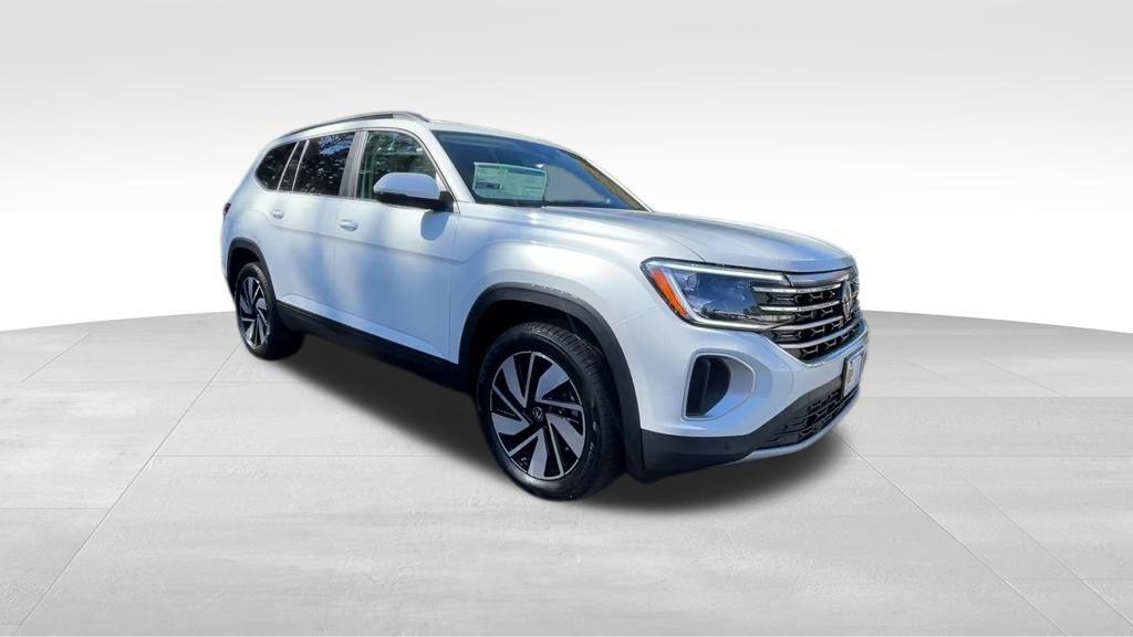 new 2026 Volkswagen Atlas car, priced at $45,411