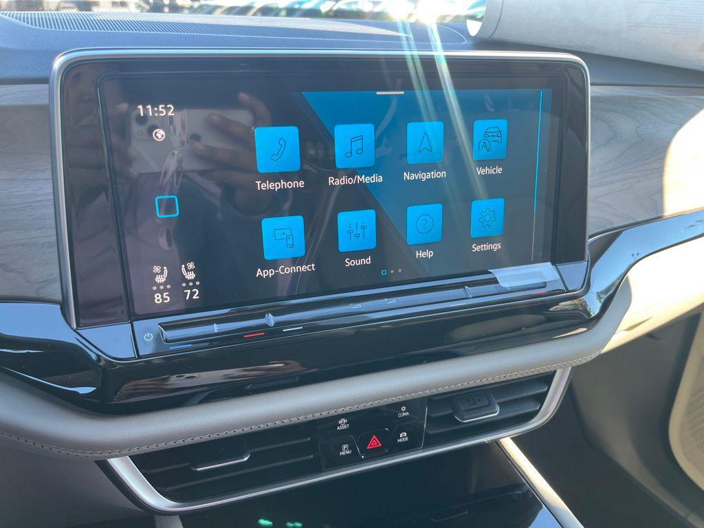 new 2026 Volkswagen Atlas car, priced at $45,411